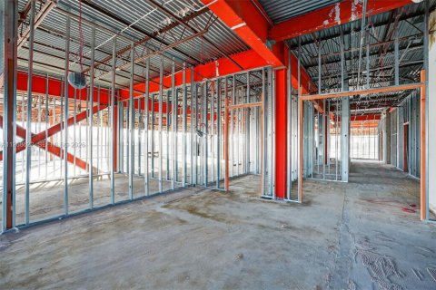 Купить коммерческую недвижимость в Холливуд, Флорида № 2031620 - фото 29