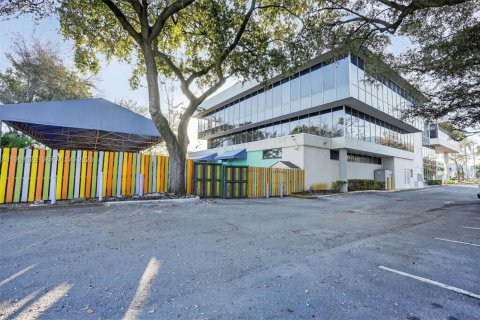 Купить коммерческую недвижимость в Холливуд, Флорида № 2031620 - фото 12