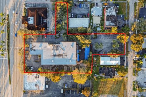 Купить коммерческую недвижимость в Холливуд, Флорида № 2031620 - фото 8