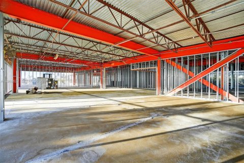 Купить коммерческую недвижимость в Холливуд, Флорида № 2031620 - фото 21