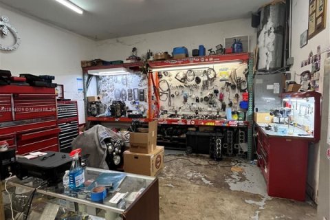 Propiedad comercial en venta en Cutler Bay, Florida № 2014079 - foto 11