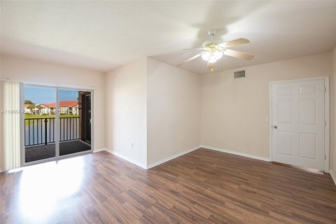 Condominio en venta en North Lauderdale, Florida, 3 dormitorios, 144.28 m2 № 2032831 - foto 11