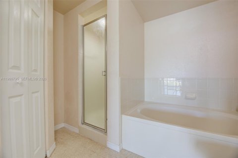 Condominio en venta en North Lauderdale, Florida, 3 dormitorios, 144.28 m2 № 2032831 - foto 15