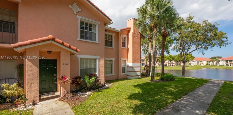 Condominio en North Lauderdale, Florida, 3 dormitorios  № 2032831