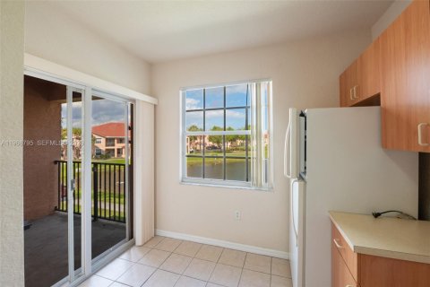 Condominio en venta en North Lauderdale, Florida, 3 dormitorios, 144.28 m2 № 2032831 - foto 8