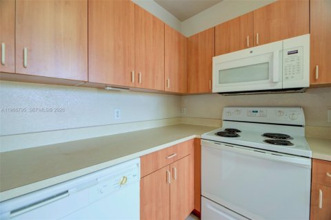 Condominio en venta en North Lauderdale, Florida, 3 dormitorios, 144.28 m2 № 2032831 - foto 7