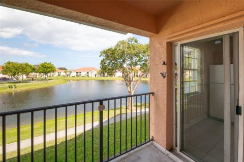 Condominio en venta en North Lauderdale, Florida, 3 dormitorios, 144.28 m2 № 2032831 - foto 9