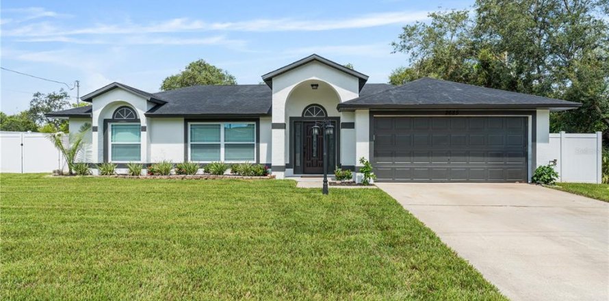Villa ou maison à Deltona, Floride 3 chambres, 154.78 m2 № 2406328