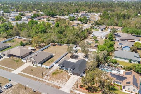 Villa ou maison à vendre à Deltona, Floride: 3 chambres, 154.78 m2 № 2406328 - photo 30