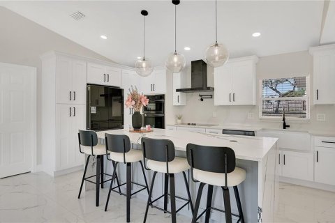 Villa ou maison à vendre à Deltona, Floride: 3 chambres, 154.78 m2 № 2406328 - photo 11