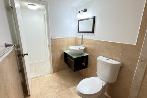 Copropriété à louer à Pembroke Pines, Floride: 2 chambres, 83.61 m2 № 2091381 - photo 15