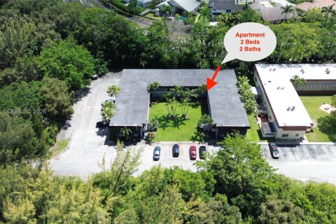 Condo à Pembroke Pines, Floride, 2 chambres  № 2091381