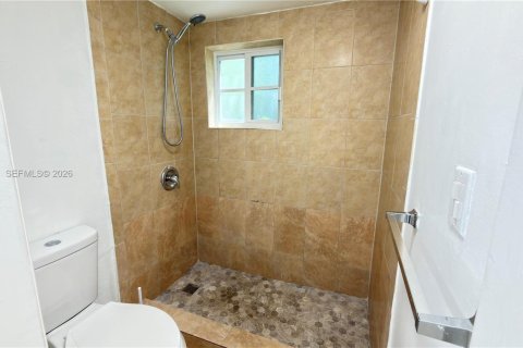 Copropriété à louer à Pembroke Pines, Floride: 2 chambres, 83.61 m2 № 2091381 - photo 24