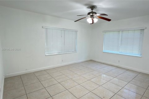 Copropriété à louer à Pembroke Pines, Floride: 2 chambres, 83.61 m2 № 2091381 - photo 20