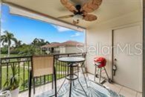 Condo in Saint Petersburg, Florida, 2 bedrooms № 2108150 - photo 14