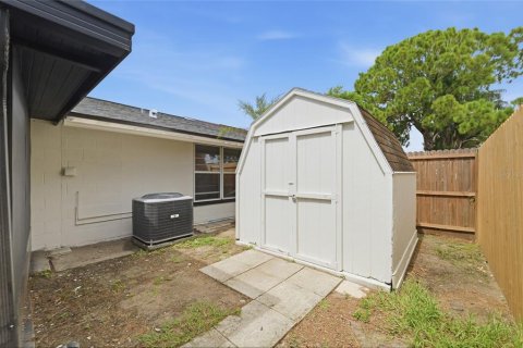 Townhouse in Tampa, Florida 2 bedrooms, 86.21 sq.m. № 2231529 - photo 17
