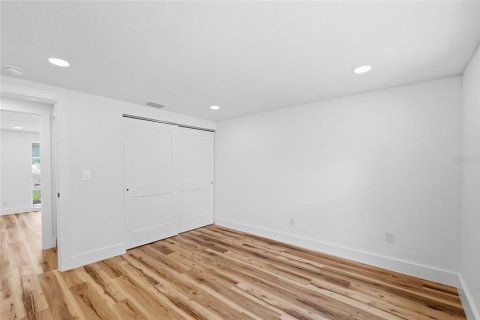 Townhouse in Tampa, Florida 2 bedrooms, 86.21 sq.m. № 2231529 - photo 12