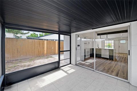 Townhouse in Tampa, Florida 2 bedrooms, 86.21 sq.m. № 2231529 - photo 19