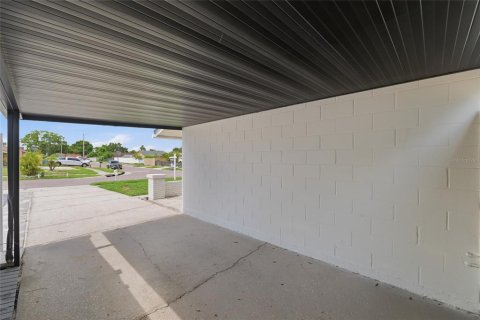 Townhouse in Tampa, Florida 2 bedrooms, 86.21 sq.m. № 2231529 - photo 16