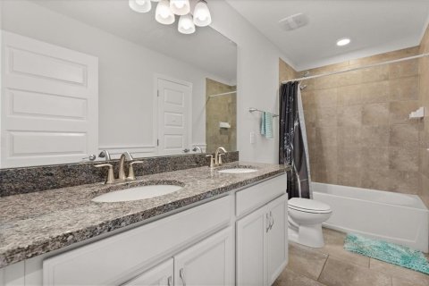 Villa ou maison à louer à Winter Garden, Floride: 5 chambres, 263.84 m2 № 1841923 - photo 21