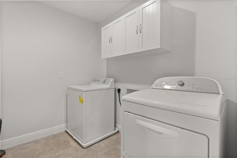 Villa ou maison à louer à Winter Garden, Floride: 5 chambres, 263.84 m2 № 1841923 - photo 19