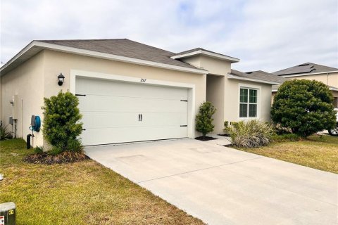 Villa ou maison à Davenport, Floride 4 chambres, 171.96 m2 № 2117600