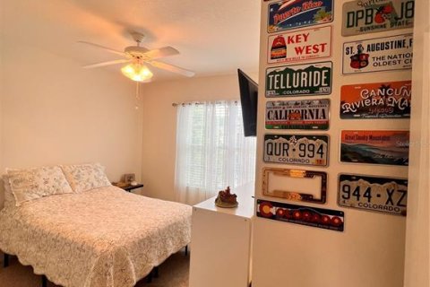 Villa ou maison à louer à Davenport, Floride: 4 chambres, 171.96 m2 № 2117600 - photo 6