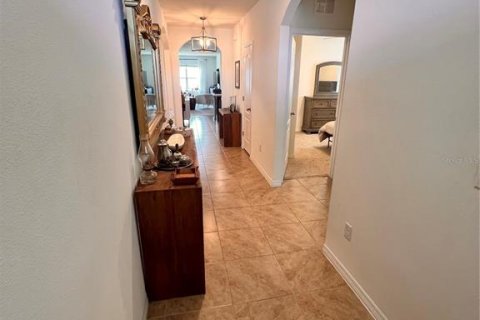 Villa ou maison à louer à Davenport, Floride: 4 chambres, 171.96 m2 № 2117600 - photo 2