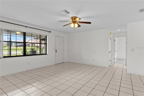 Casa en venta en Beverly Hills, Florida, 2 dormitorios, 108.05 m2 № 2385763 - foto 11