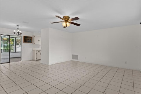 Casa en venta en Beverly Hills, Florida, 2 dormitorios, 108.05 m2 № 2385763 - foto 10