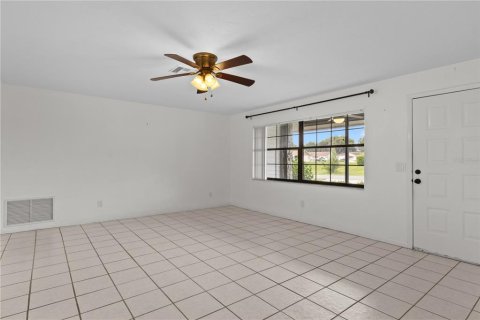 Casa en venta en Beverly Hills, Florida, 2 dormitorios, 108.05 m2 № 2385763 - foto 9