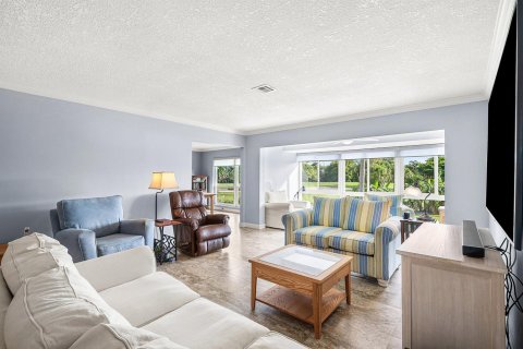 Condo in Boynton Beach, Florida, 3 bedrooms № 2081629 - photo 14