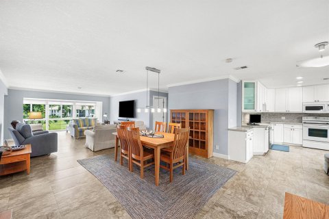 Condo in Boynton Beach, Florida, 3 bedrooms № 2081629 - photo 3