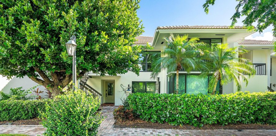 Condo in Boynton Beach, Florida, 3 bedrooms № 2081629