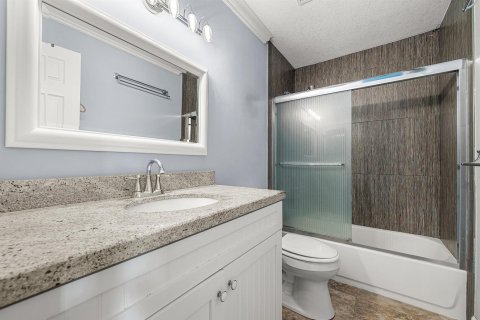 Condo in Boynton Beach, Florida, 3 bedrooms № 2081629 - photo 26