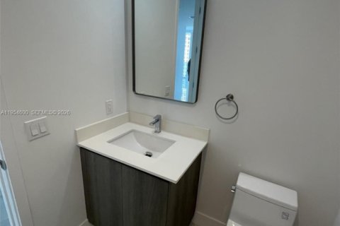 Condominio en alquiler en Sunny Isles Beach, Florida, 2 dormitorios, 155.61 m2 № 2008390 - foto 28