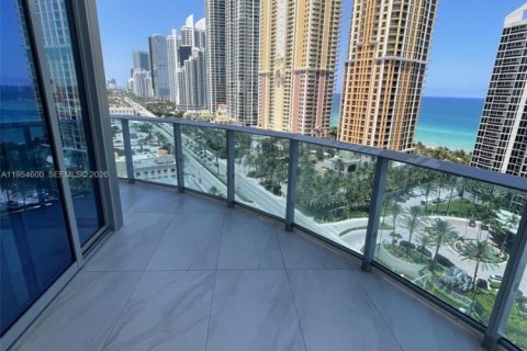 Condominio en alquiler en Sunny Isles Beach, Florida, 2 dormitorios, 155.61 m2 № 2008390 - foto 19