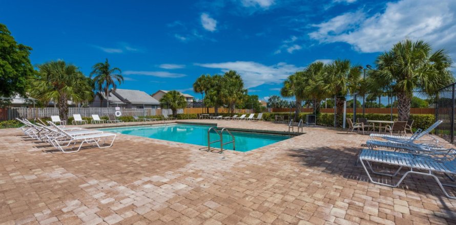 Casa en Lake Worth, Florida 3 dormitorios, 137.22 m2 № 1228855