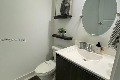 Снять в аренду таунхаус в Майами, Флорида 3 спальни, 164.99м2, № 2051643 - фото 11