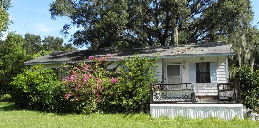 House in Polk City, Florida 2 bedrooms, 114.83 sq.m. № 1879506