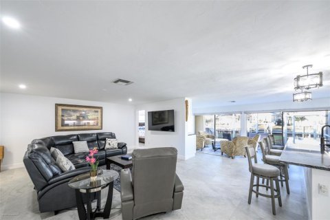 Villa ou maison à louer à Punta Gorda, Floride: 3 chambres, 176.14 m2 № 2127352 - photo 5