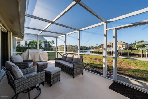 Villa ou maison à louer à Punta Gorda, Floride: 3 chambres, 176.14 m2 № 2127352 - photo 3