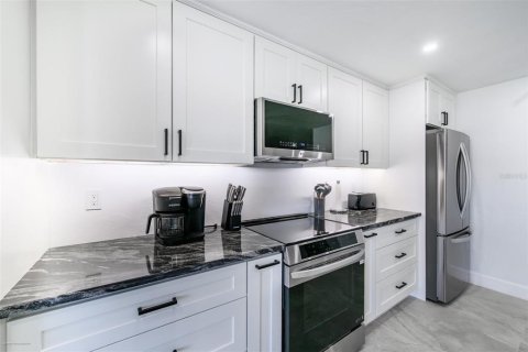 Villa ou maison à louer à Punta Gorda, Floride: 3 chambres, 176.14 m2 № 2127352 - photo 25