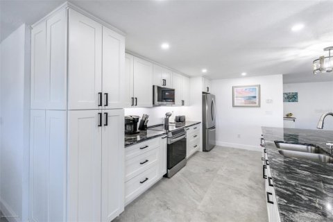 Villa ou maison à louer à Punta Gorda, Floride: 3 chambres, 176.14 m2 № 2127352 - photo 18