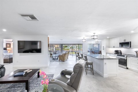 Villa ou maison à louer à Punta Gorda, Floride: 3 chambres, 176.14 m2 № 2127352 - photo 12