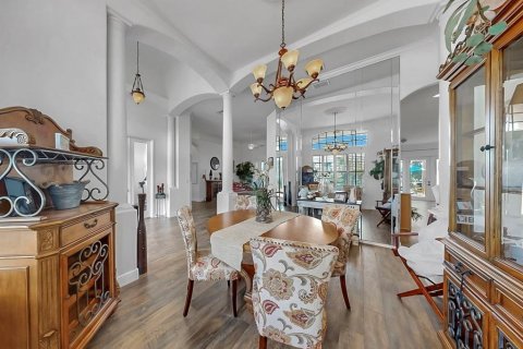 House in Apollo Beach, Florida 5 bedrooms, 337.98 sq.m. № 1915059 - photo 23