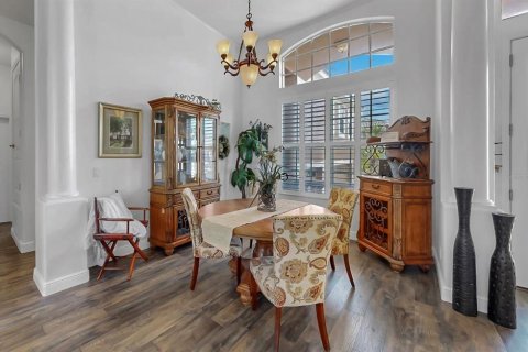 House in Apollo Beach, Florida 5 bedrooms, 337.98 sq.m. № 1915059 - photo 22