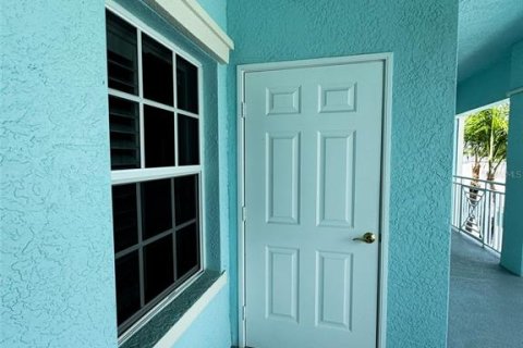 Купить кондоминиум в Норт-Порт, Флорида 7 комнат, 108.51м2, № 1839017 - фото 26