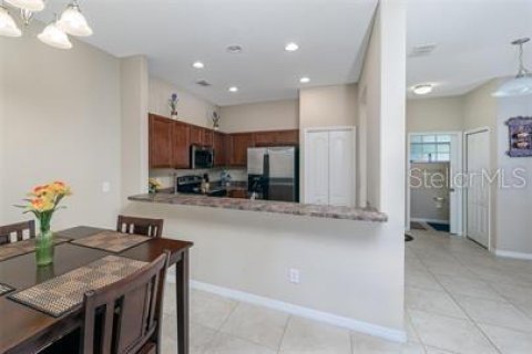 Townhouse in Orlando, Florida 3 bedrooms, 164.9 sq.m. № 2237709 - photo 4