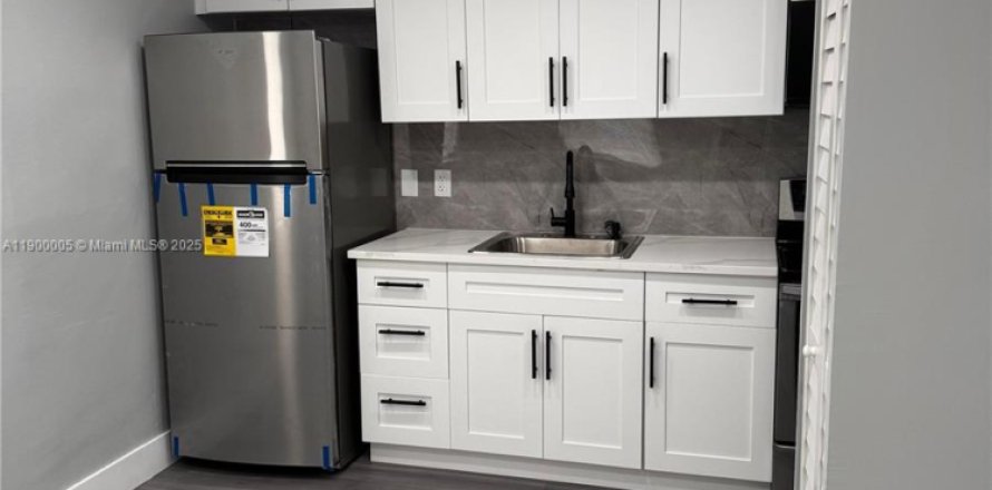 Villa ou maison à Miami, Floride 2 chambres, 240.8 m2 № 1957316